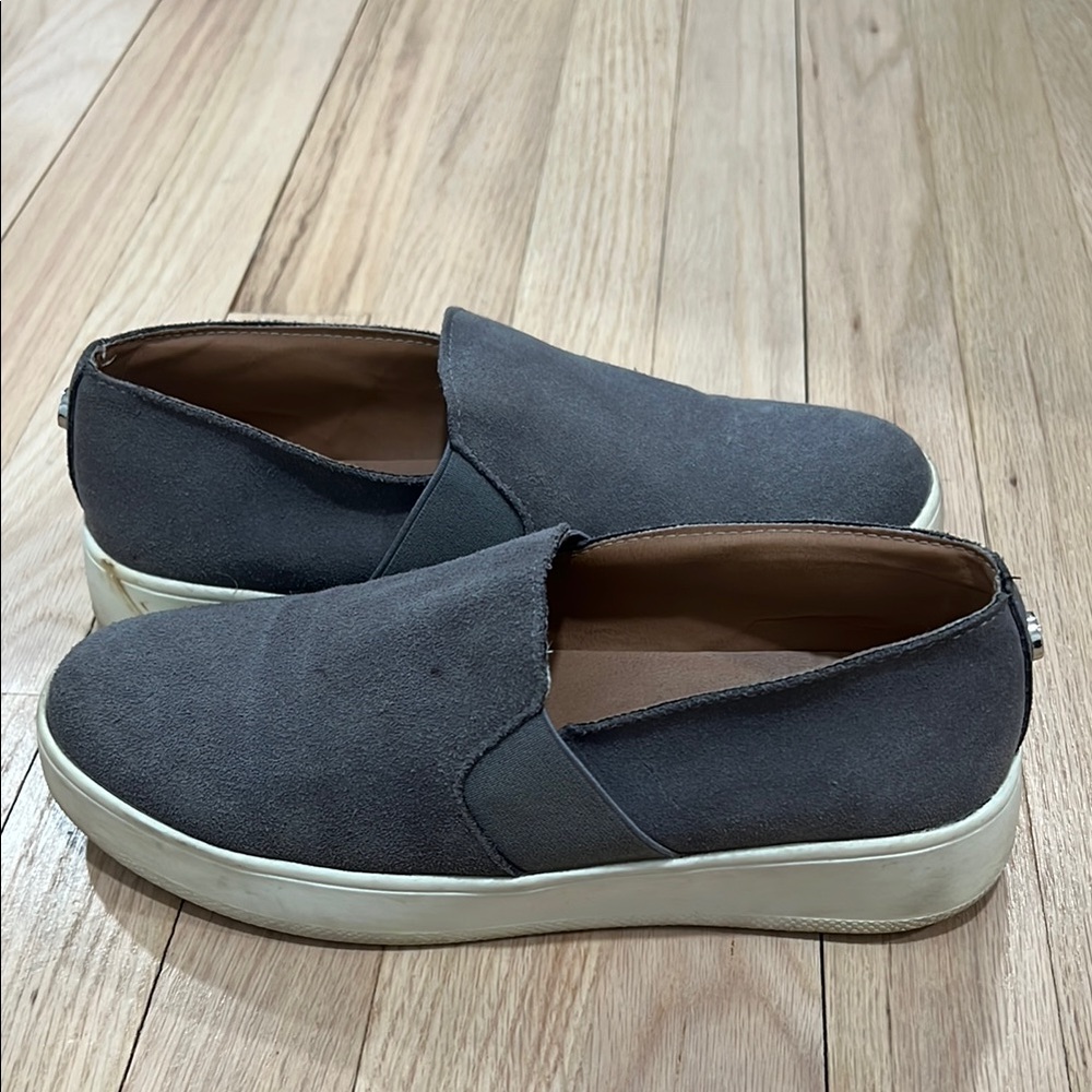 Steve Madden Gray Slip-On